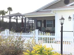 BEAUTIFULLY Decorated 2/2 Villa w/GAS GOLF CART & GAS BBQ