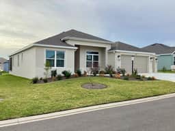 GREAT LOCATION! BEAUTIFULLY Decorated 3 Bdrm 2 Bath w/ FREE WIFI