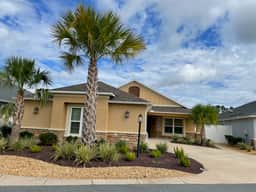Beautiful 3/2 Villa Walking distance to Brownwood w/BBQ & Golf Cart!