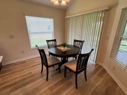 Comfortably Decorated 3/2 Sm Dog-Friendly Home w/Golf Cart & WiFi included!