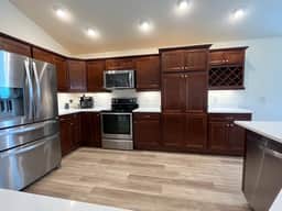 Comfortably Decorated 3/2 Sm Dog-Friendly Home w/Golf Cart & WiFi included!