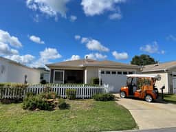 Bright, Open Retreat w/Stylish Flair & Easy Access to The Heart of The Action