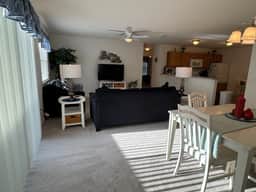 Cozy 2 Bed 2 Bath Rental in The Villages, Ideal for Your Florida Getaway!
