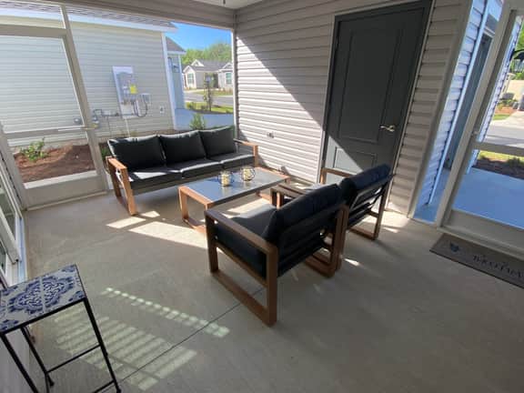 Beautiful Brand  New 2/2 Villa w/ GOLF CART & FREE WiFi!