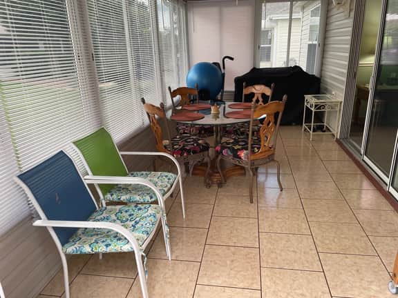 Stylish Winifred Home w/Lanai, Patio, & Golf Cart Near Lake Sumter Landing