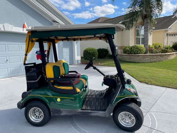 BEAUTIFULLY Decorated 3 Bdrm 2 Bath w/ GAS GOLF CART, BBQ & FREE WIFI!