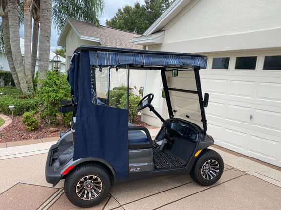 Beautiful 3/2.5 Sm Dog Friendly Golf Course Home w/BBQ , Golf Cart & WiFi!