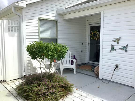 BEAUTIFULLY Decorated Villa w/ GAS GOLF CART!