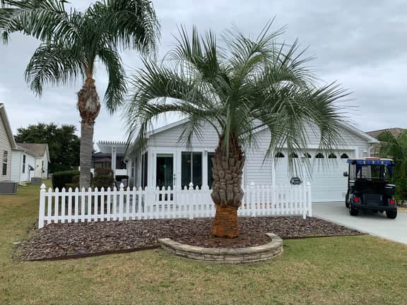 Central Location!! Beautiful Villa with 2 Seater Gas Golf Cart & WIFI