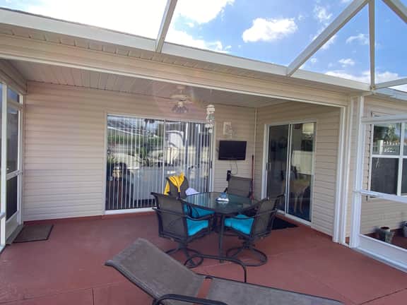 Beautifully Decorated Sm Dog Friendly Villa w/BBQ, BICYCLES & WiFi!