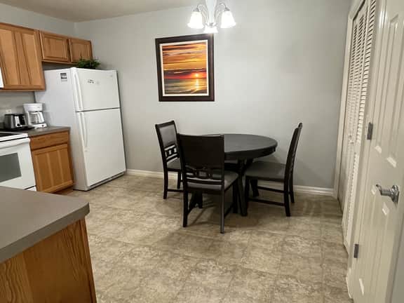 Beautiful Patio Villa w/ GOLF CART Close to Brownwood Paddock Square