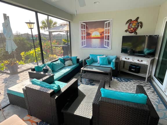 A little slice of Paradise, Close to Pickleball, Pool and Brownwood Square!