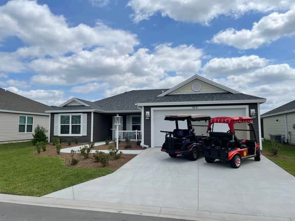 Charming 3 bdrm 2 bath Home Comes Complete w/2 4-Seater Golf Carts & WiFi!