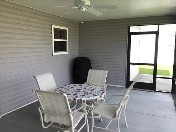 Charming & Beautifully Decorated Home w/BBQ, Golf Cart, & A Bike