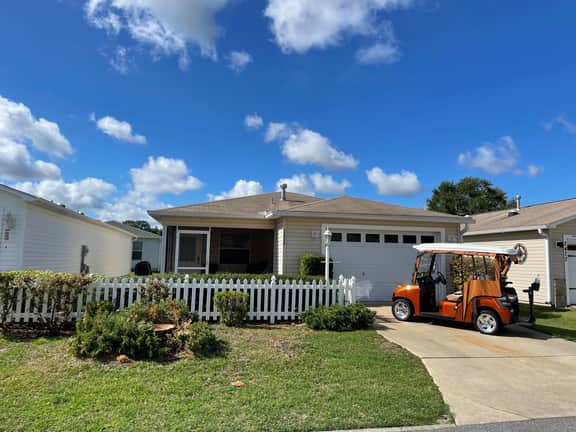 Bright, Open Retreat w/Stylish Flair & Easy Access to The Heart of The Action