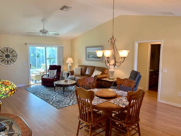 Beautiful 3/2 Home with gas Golf Cart & WiFi Located in Tamarind Grove