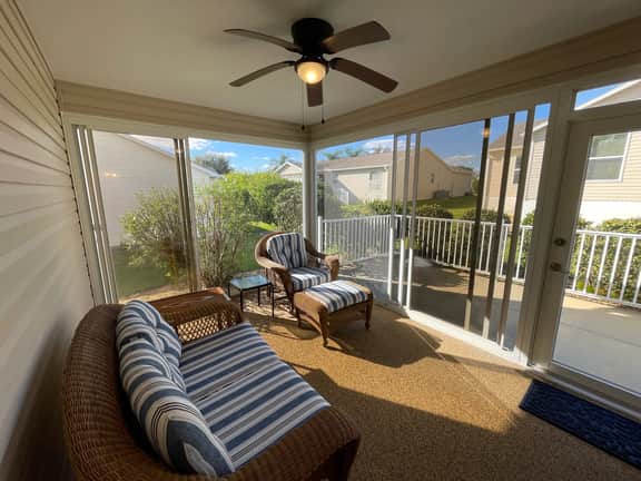Cozy Rental in The Villages, Pet-Friendly, Close to Shopping & Golf Cart!