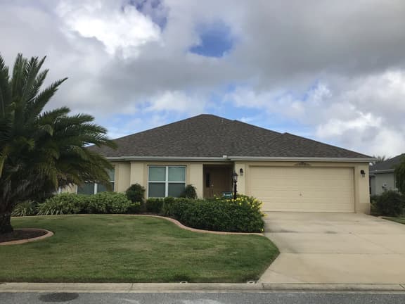 Beautifully decorated 3 bdrm home w/Open Floor Plan, BBQ & WiFi