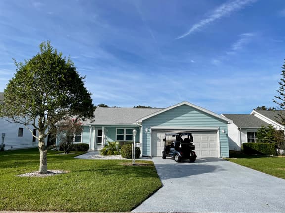 Upgraded Retreat with Golf Cart, BBQ Grill, 2 Bikes – Near Spanish Springs