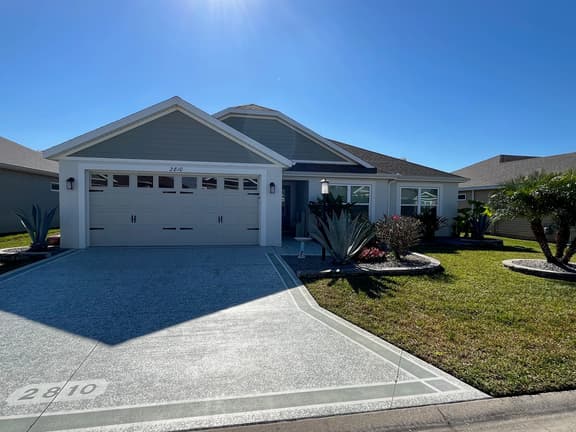 A little slice of Paradise, Close to Pickleball, Pool and Brownwood Square!